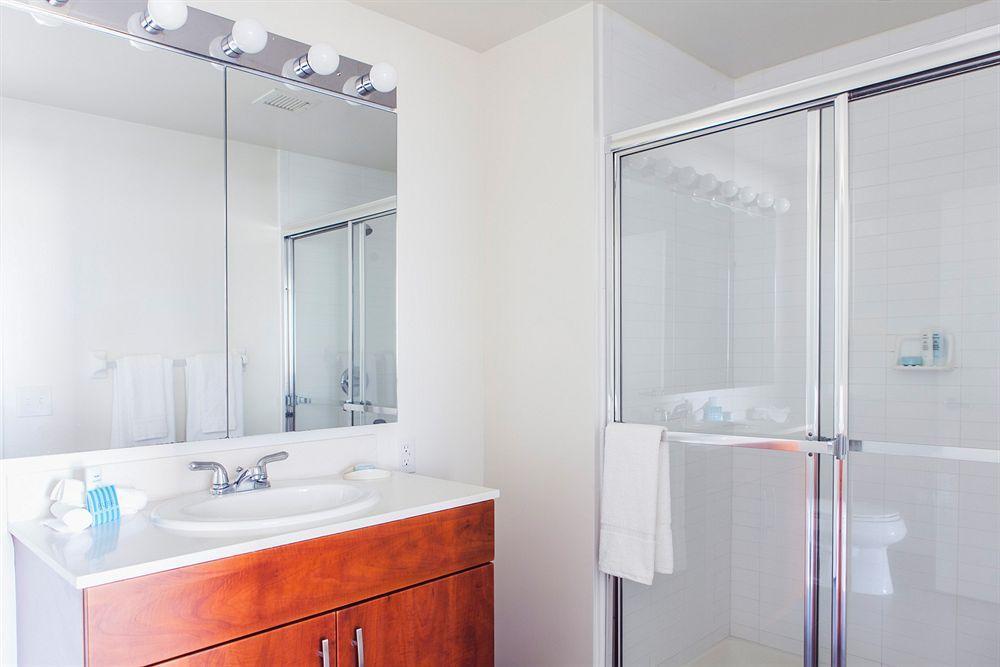 Sky City Apartments New York Dış mekan fotoğraf
